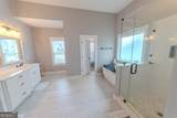 14 Dayton Way - Photo 37