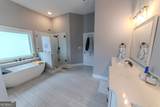 14 Dayton Way - Photo 39