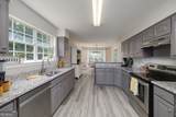 224 Vernon Walk - Photo 3