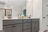 8565 Oak Hollow Way - Photo 18