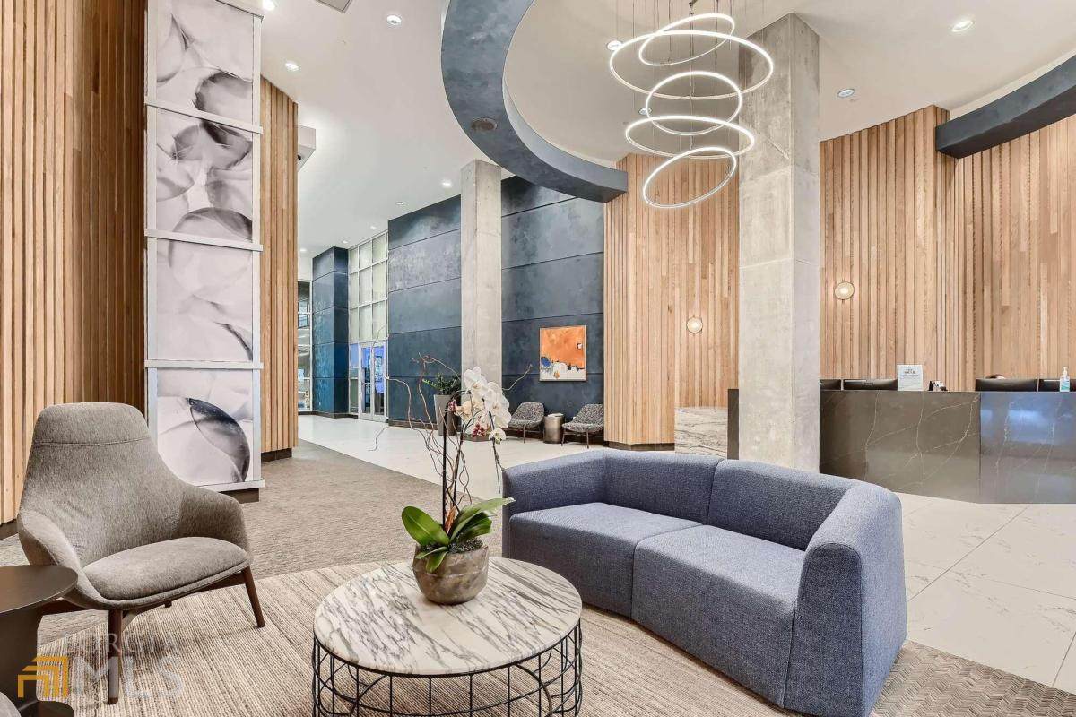 943 Peachtree Street - Photo 1