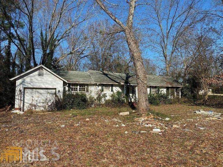 2392 Bouldercrest Road - Photo 1