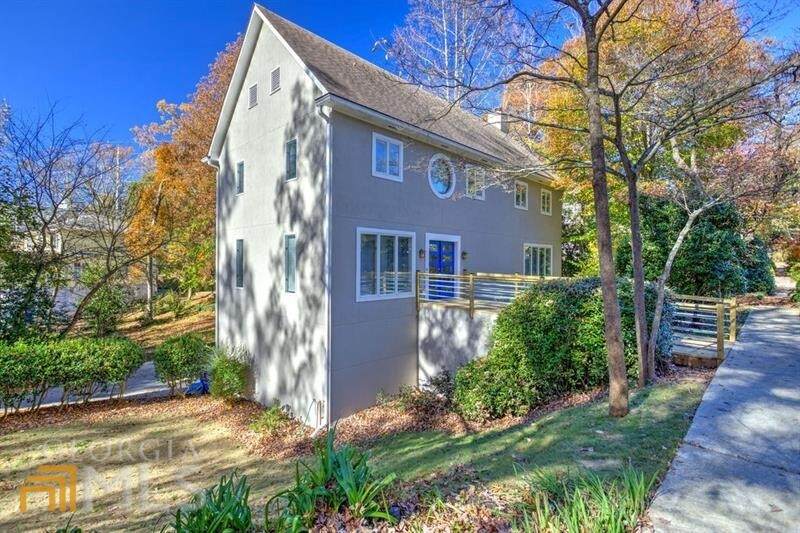 520 Emory Circle - Photo 1
