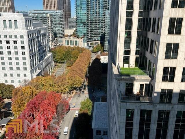 943 Peachtree Street - Photo 1