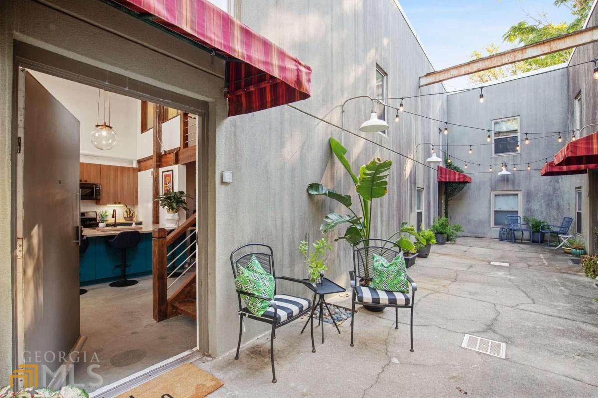 1570 Dekalb Avenue - Photo 1