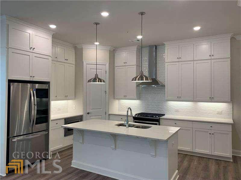 514 Clover Lane - Photo 1