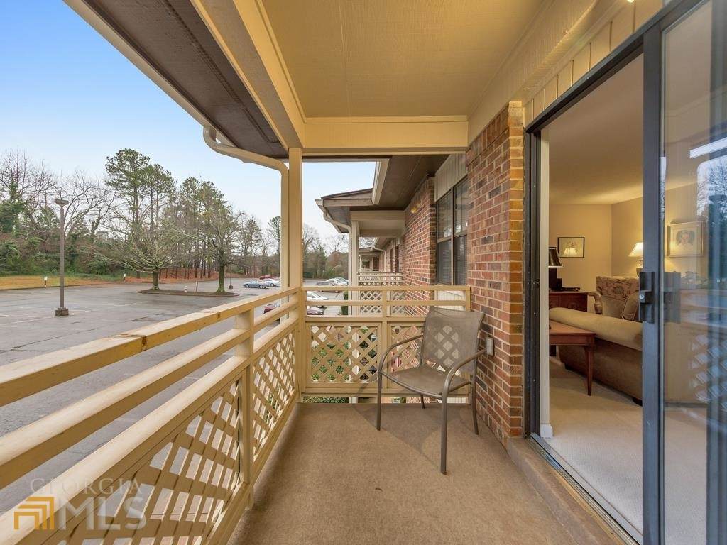 475 Mount Vernon Highway - Photo 1