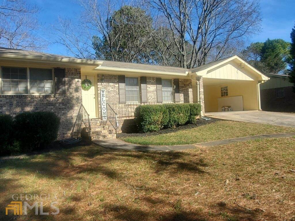 822 Denise Court - Photo 1