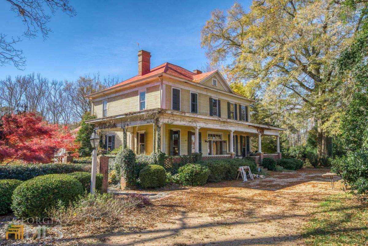 2060 Dixie Hwy - Photo 1