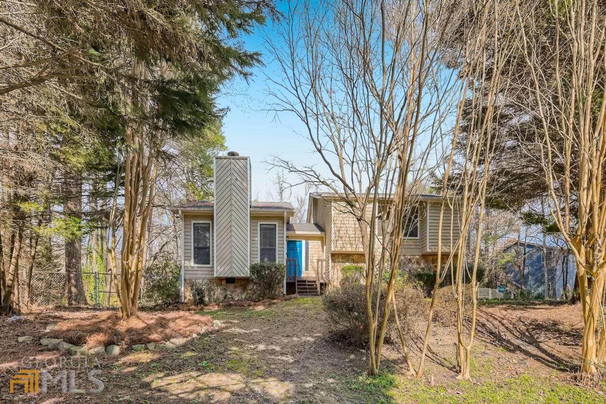 1935 Oakleaf Court - Photo 1