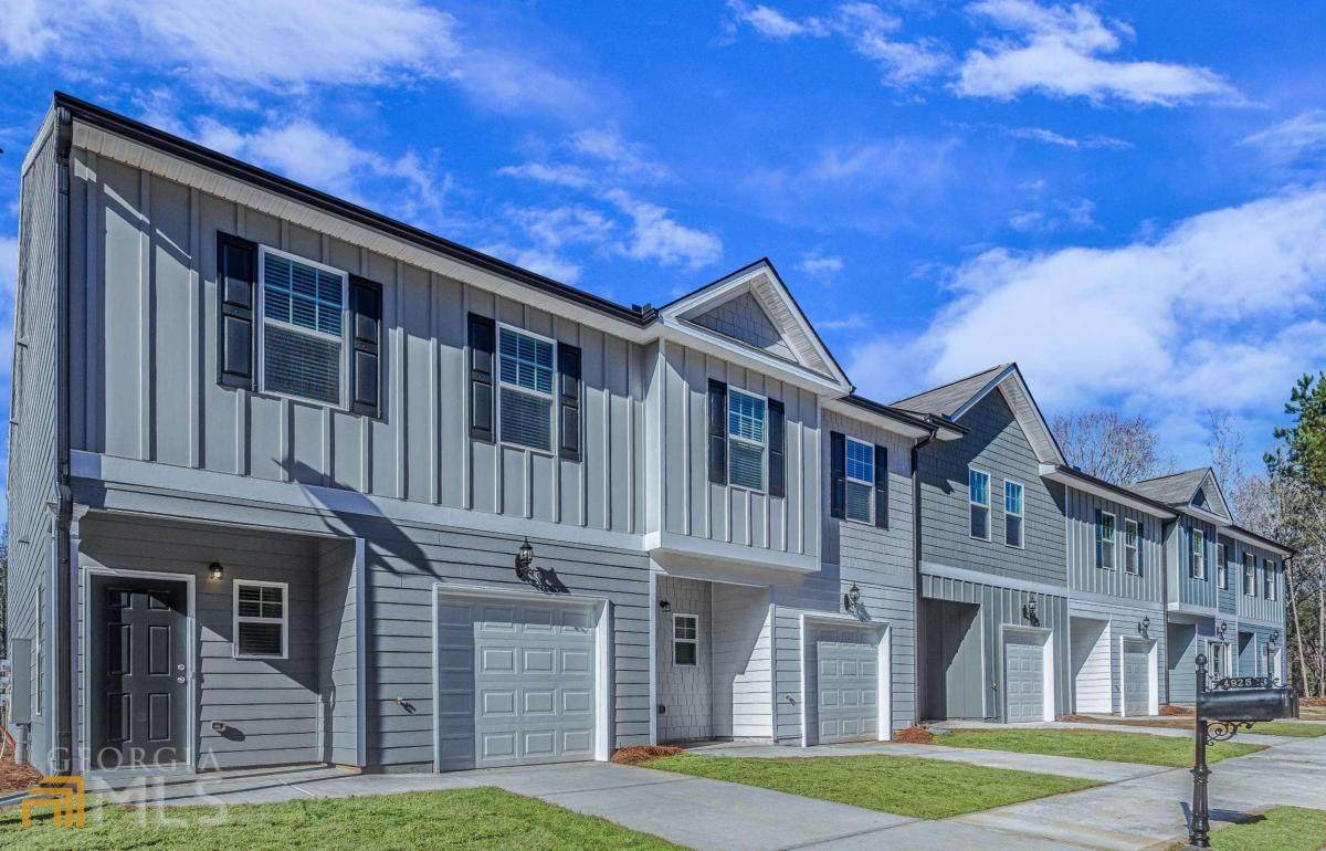 7120 Gladstone Circle - Photo 1
