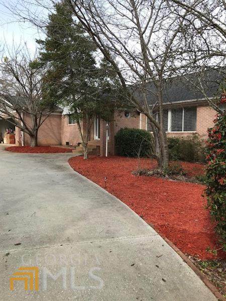 145 Brown Circle - Photo 1