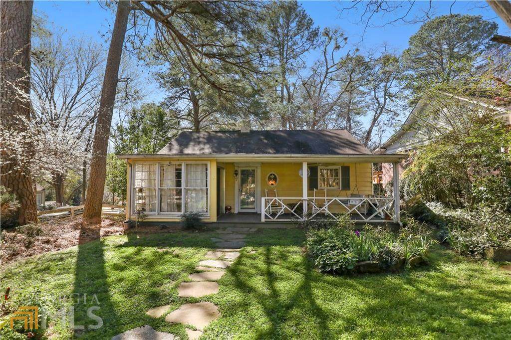 107 Roanoke Avenue - Photo 1