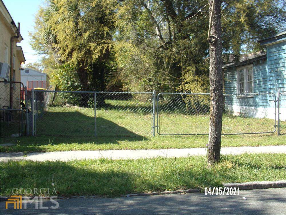 611 40th Street - Photo 1