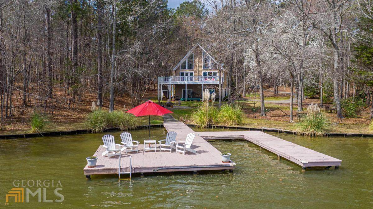 1061 White Oak Drive - Photo 1