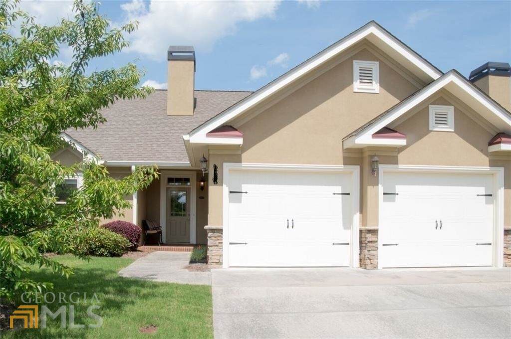 339 Summit Drive - Photo 1