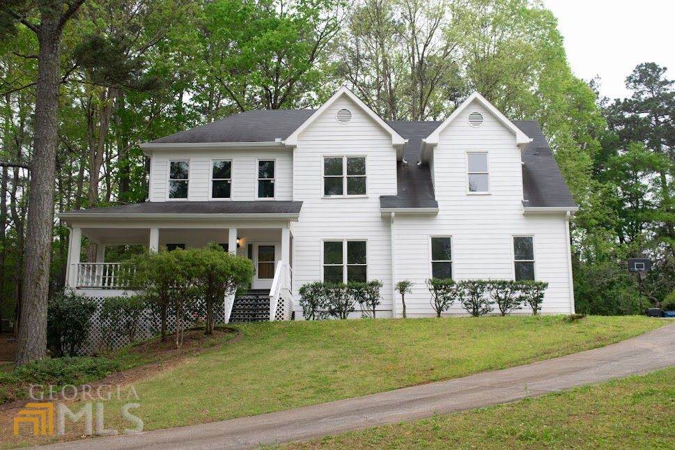 2735 Fieldstone Drive - Photo 1