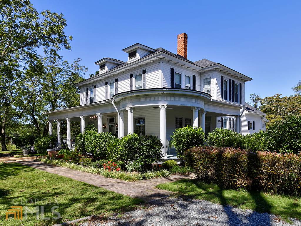 324 Main Street - Photo 1