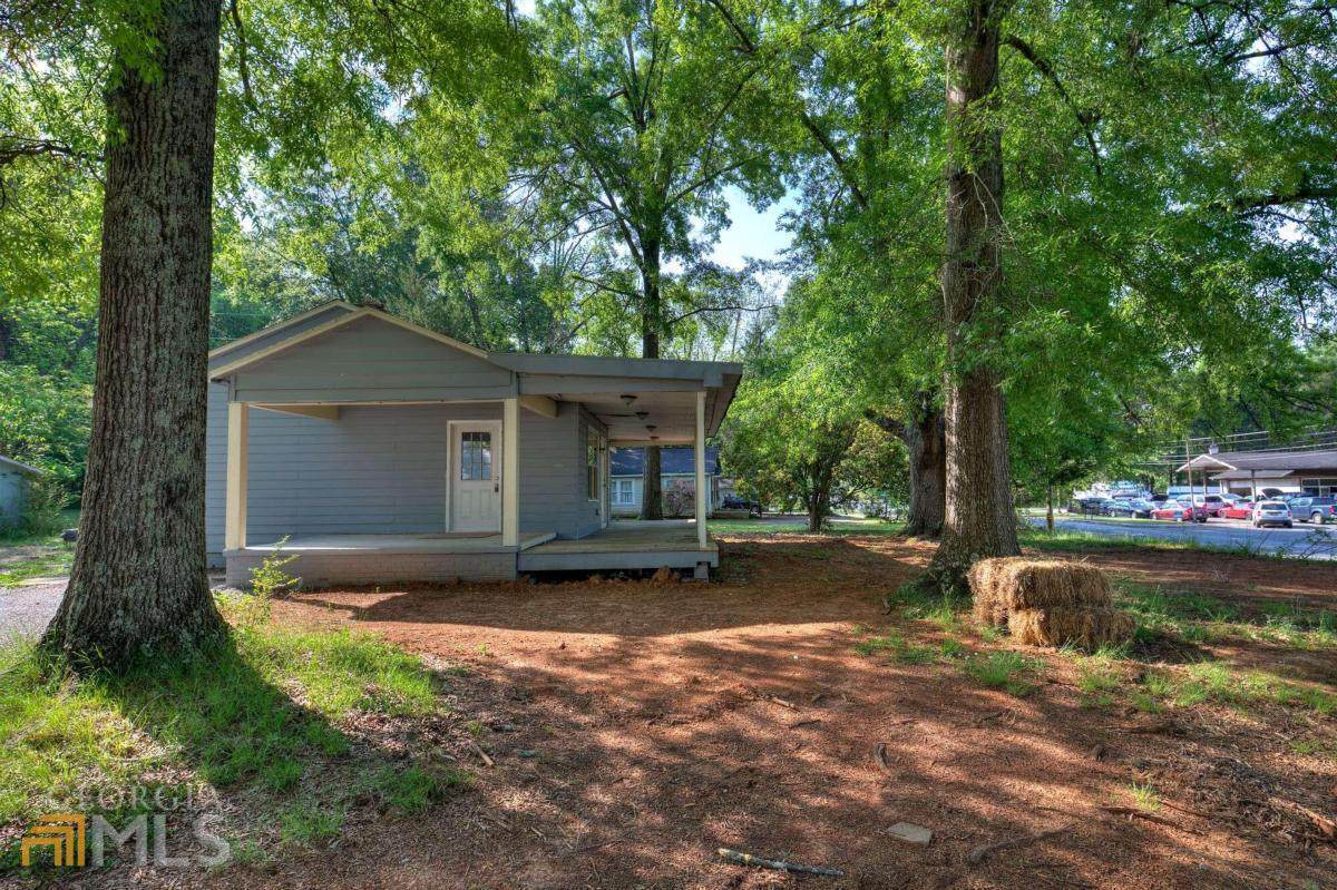 559 Cassville Road - Photo 1
