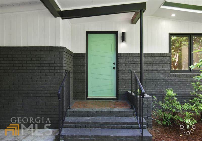905 Vistavia Circle - Photo 1