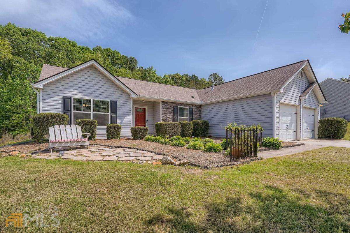 3480 Bridgeshaw Drive - Photo 1