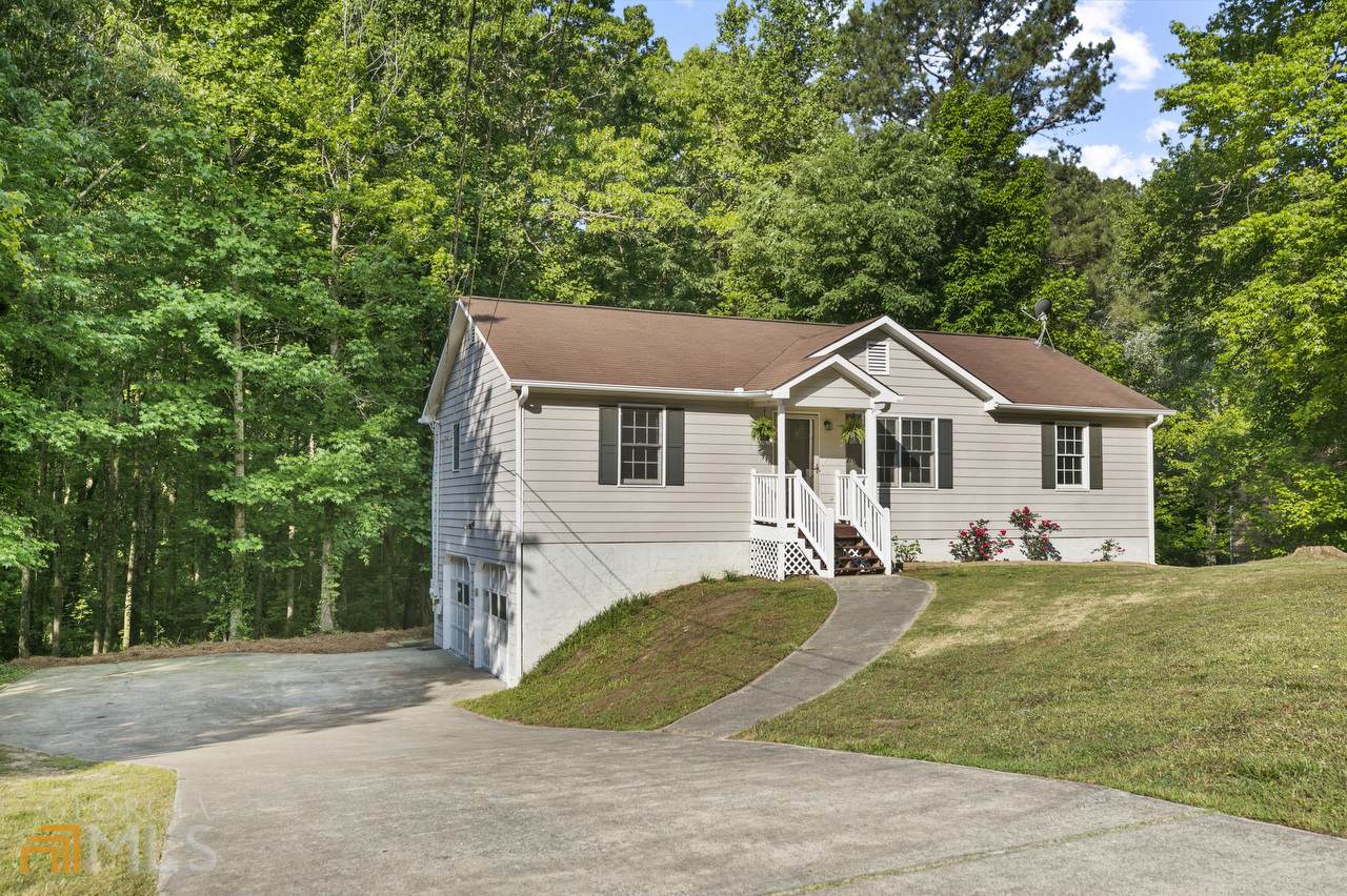 376 Dillon Drive - Photo 1