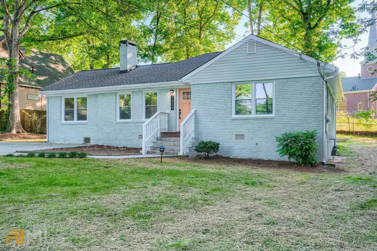 1319 Peachcrest Road - Photo 1