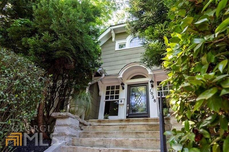 1028 Highland View - Photo 1