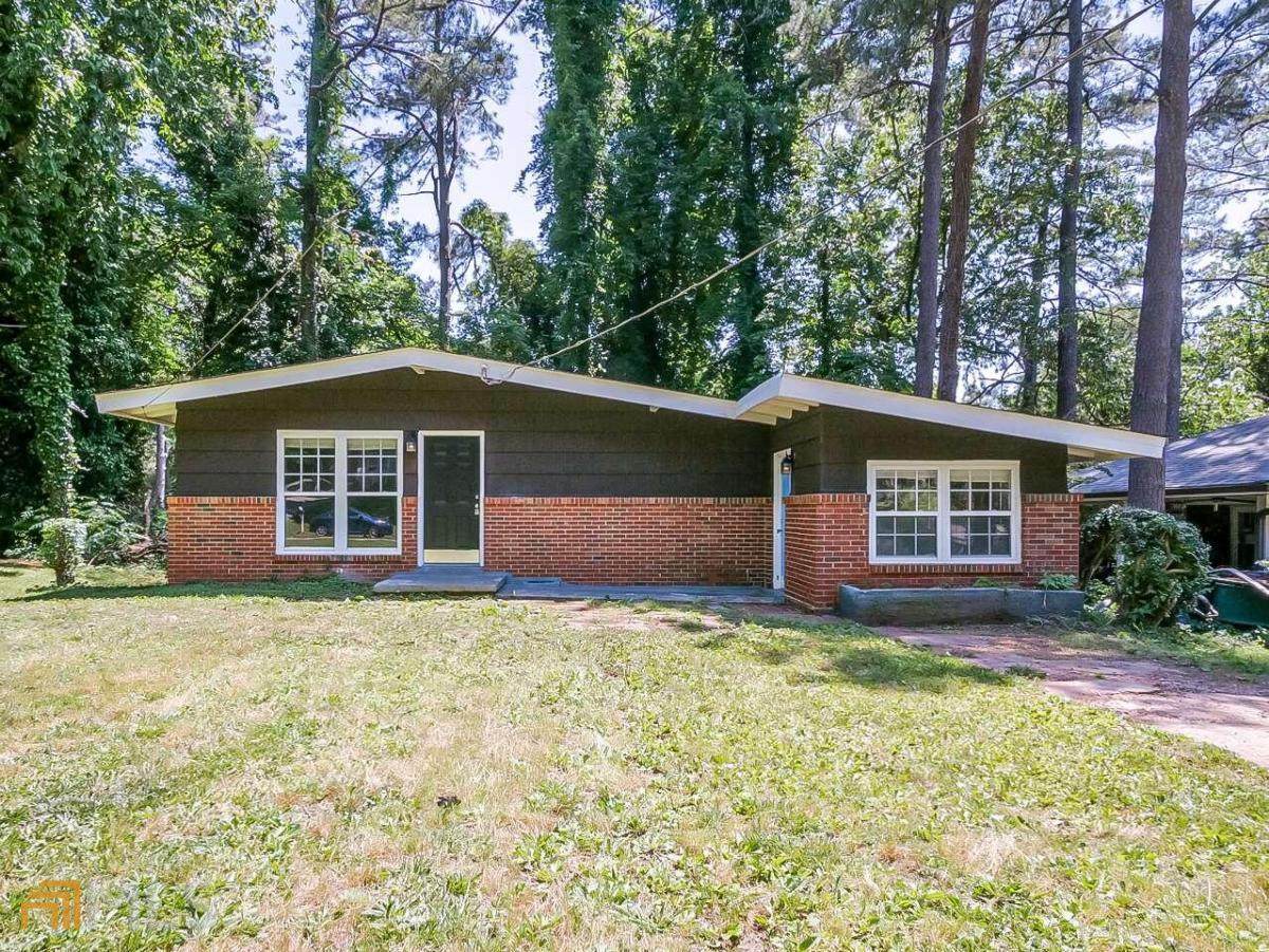 3007 Pasadena Drive - Photo 1