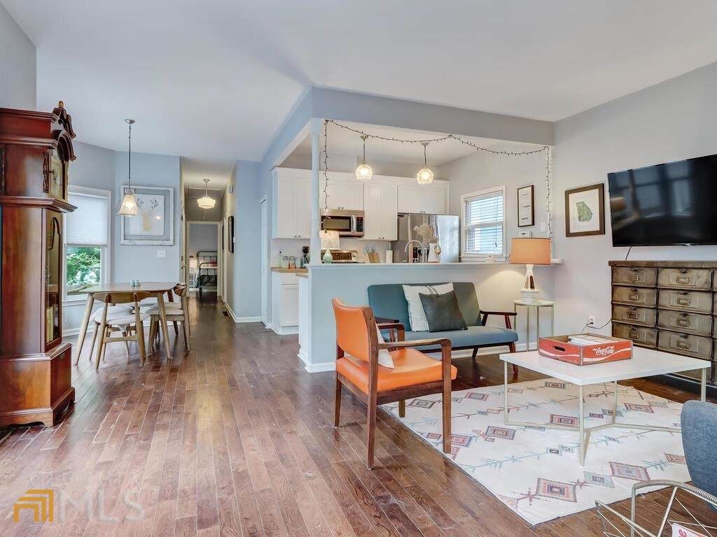 203 Savannah Street - Photo 1