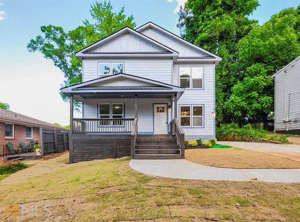 719 Florence Place - Photo 1
