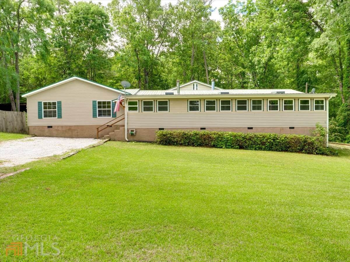 1041 Lake Drive - Photo 1