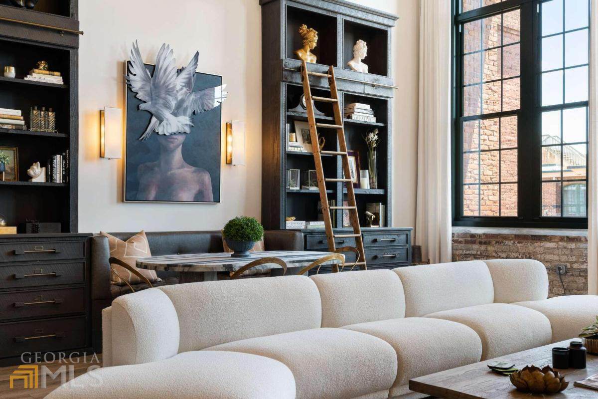 170 Boulevard - Photo 1