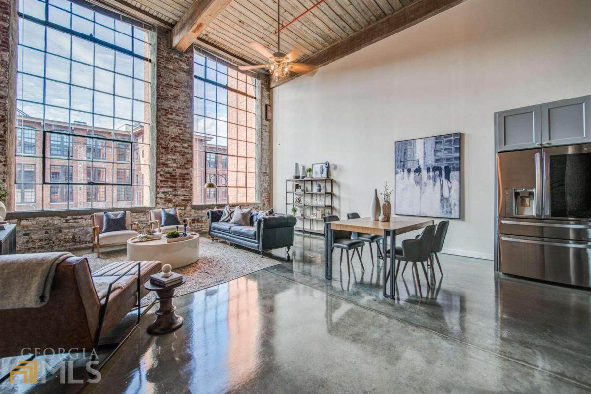 170 Boulevard - Photo 1