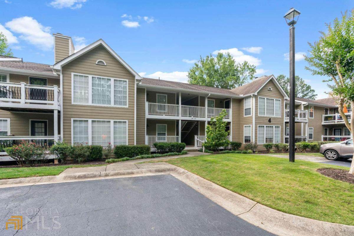 409 Berkeley Woods Drive - Photo 1