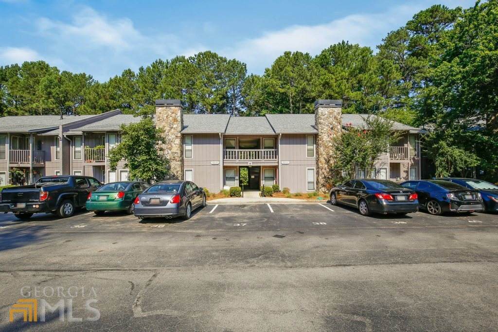 3927 Woodridge Way - Photo 1