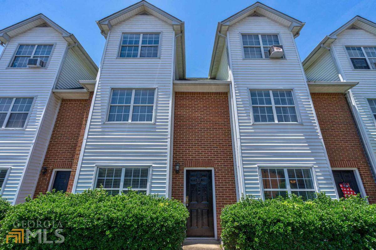 2165 S Milledge Avenue - Photo 1