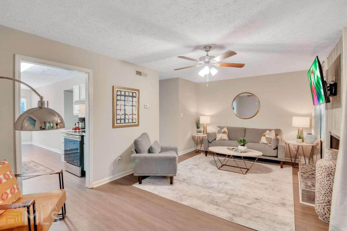 4543 Coopers Creek Place - Photo 1