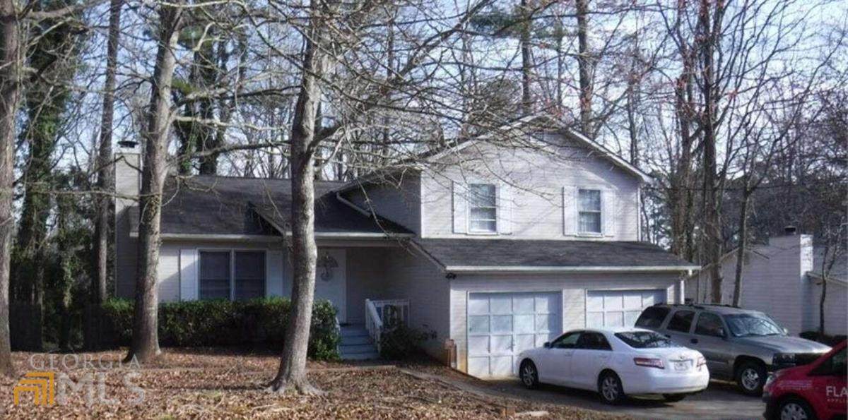 4047 Evelyn Drive - Photo 1