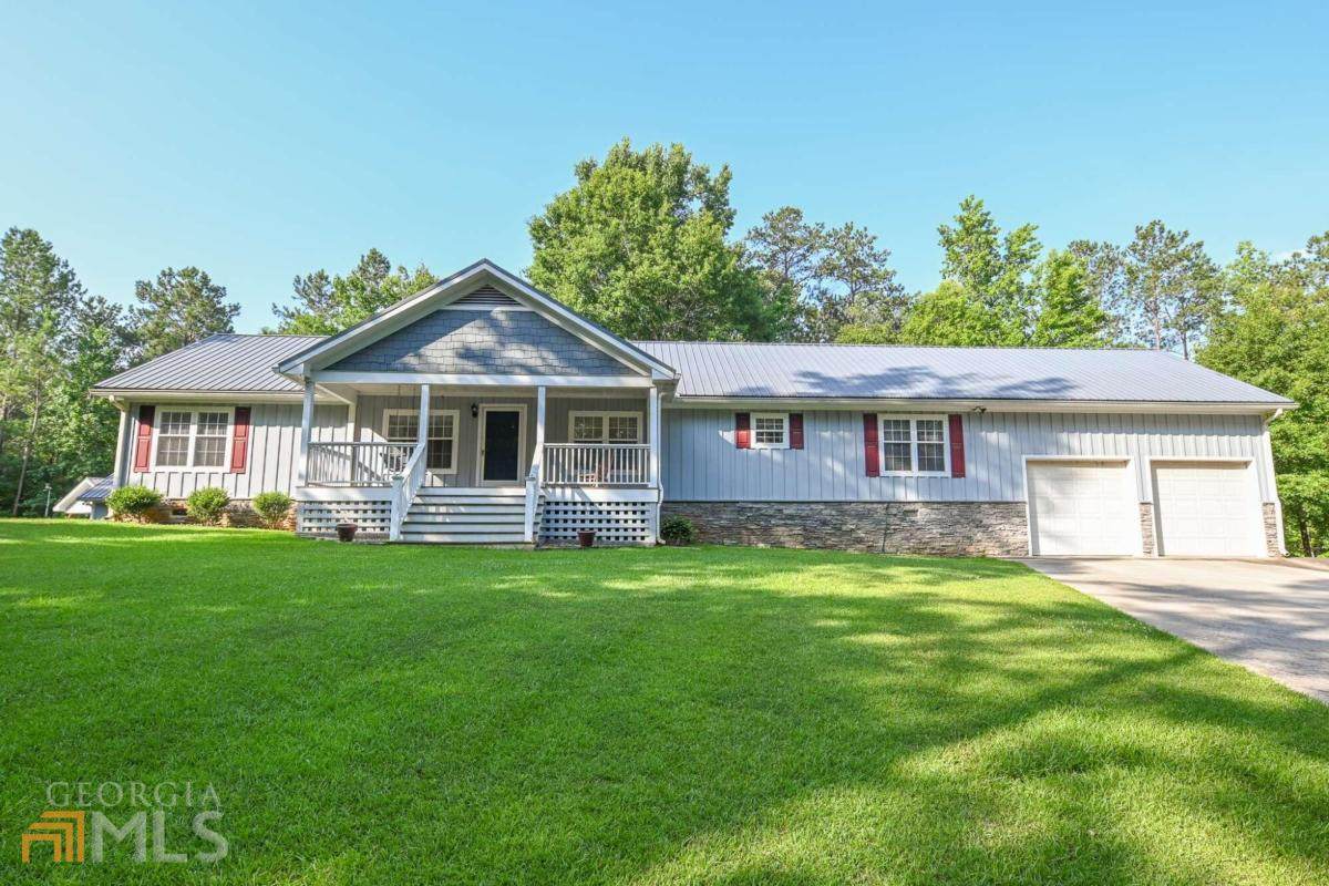 2090 Fieldcrest Lane - Photo 1