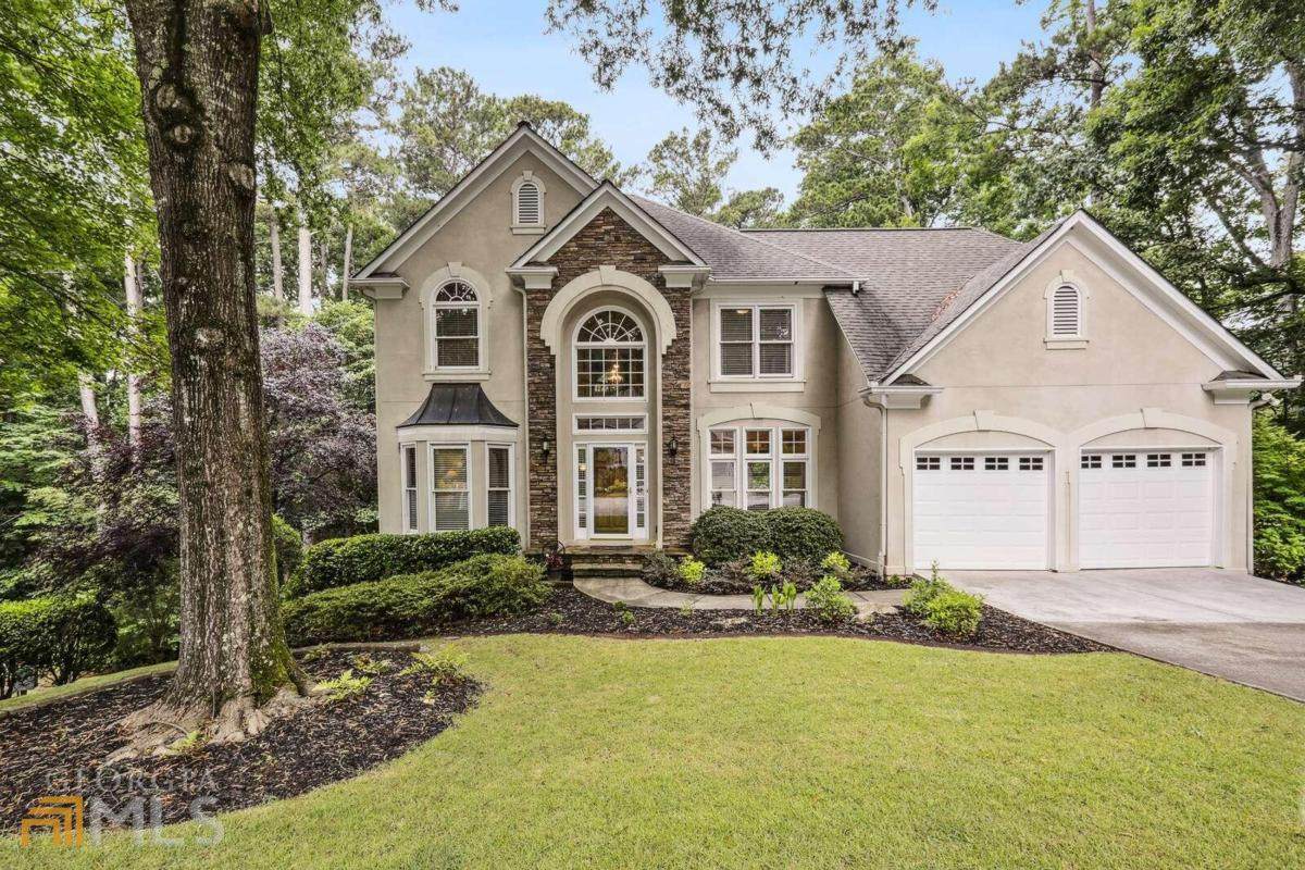1814 Crest Oaks Place - Photo 1