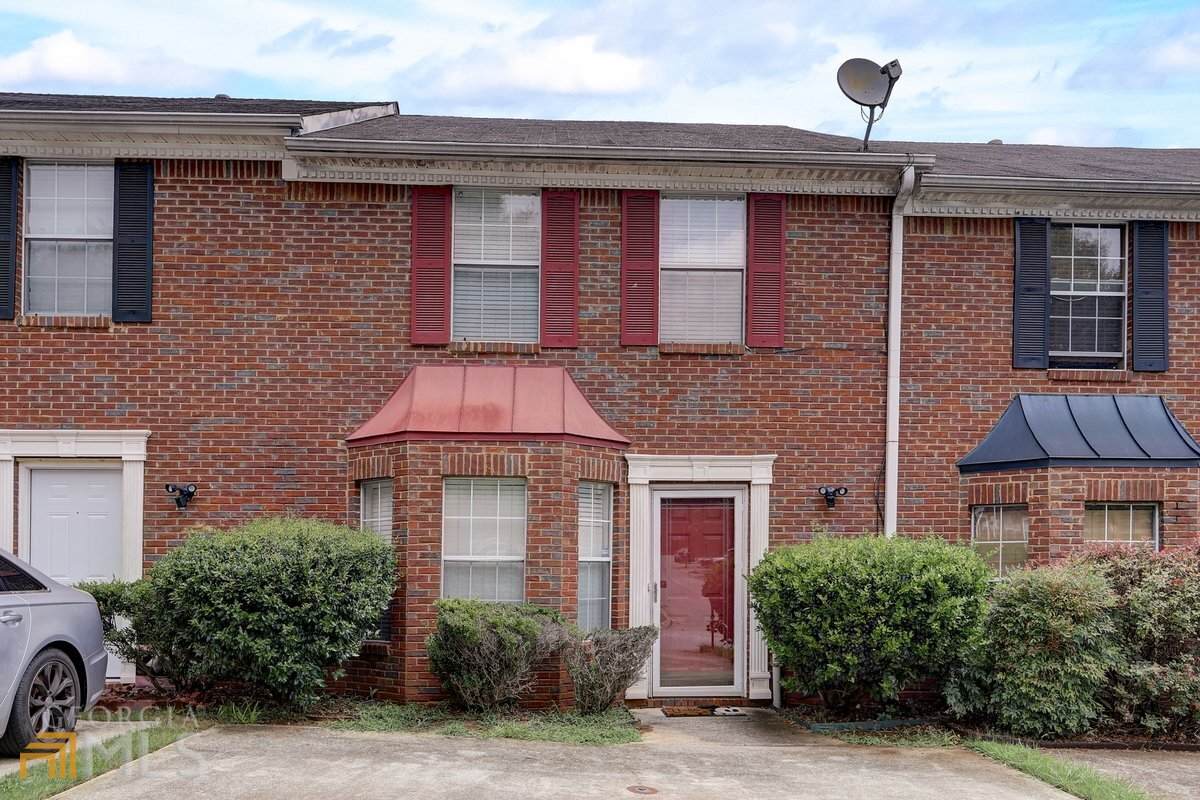 5714 Wind Gate Lane - Photo 1