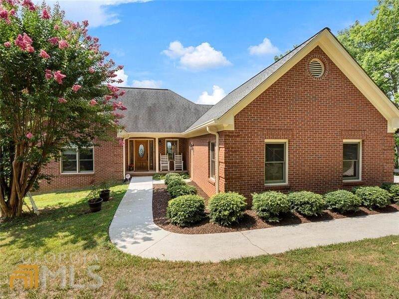 39 Luger Lane - Photo 1