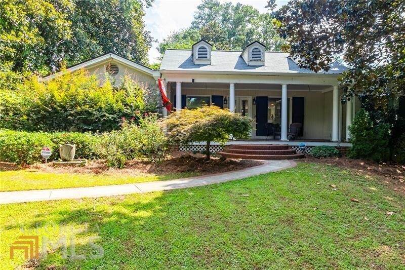 16 Blackland Road - Photo 1