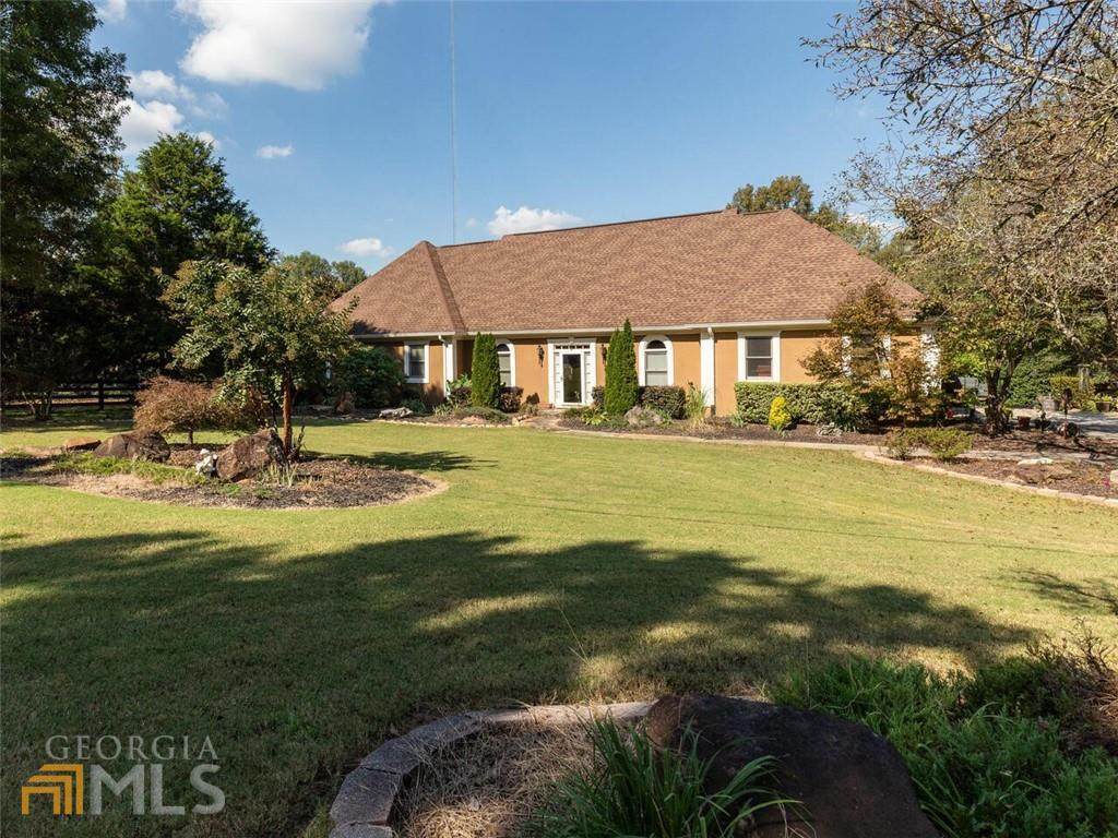 3889 Pineybrook Drive - Photo 1