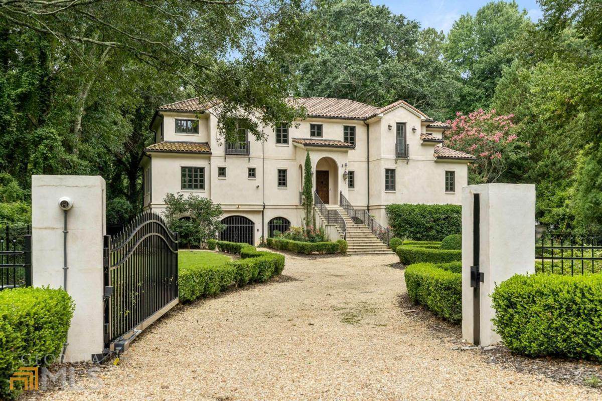 968 Peachtree Battle Circle - Photo 1