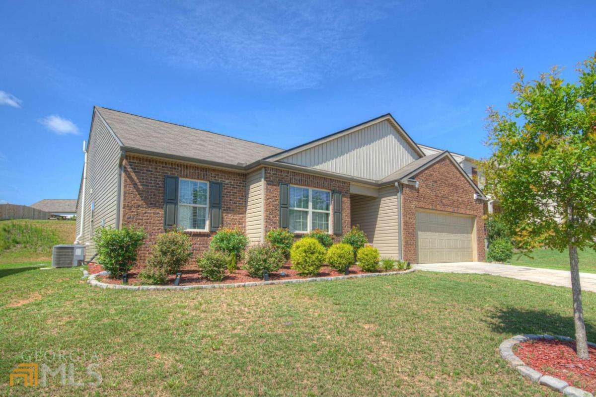 3280 Heatherwood Drive - Photo 1