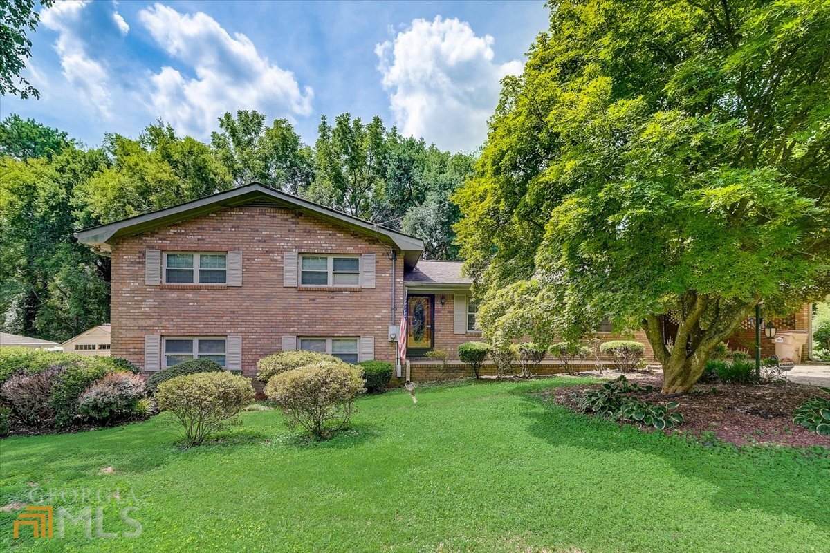 58 Christine Drive - Photo 1