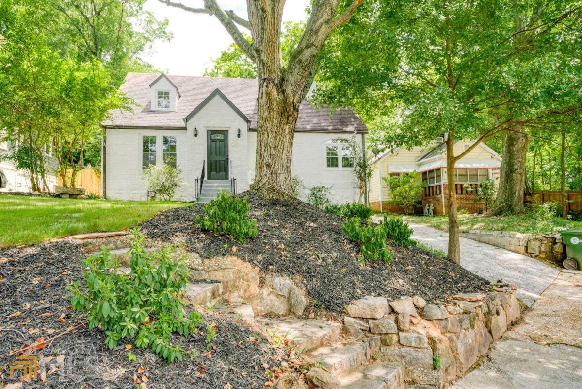 814 Palatine Avenue - Photo 1