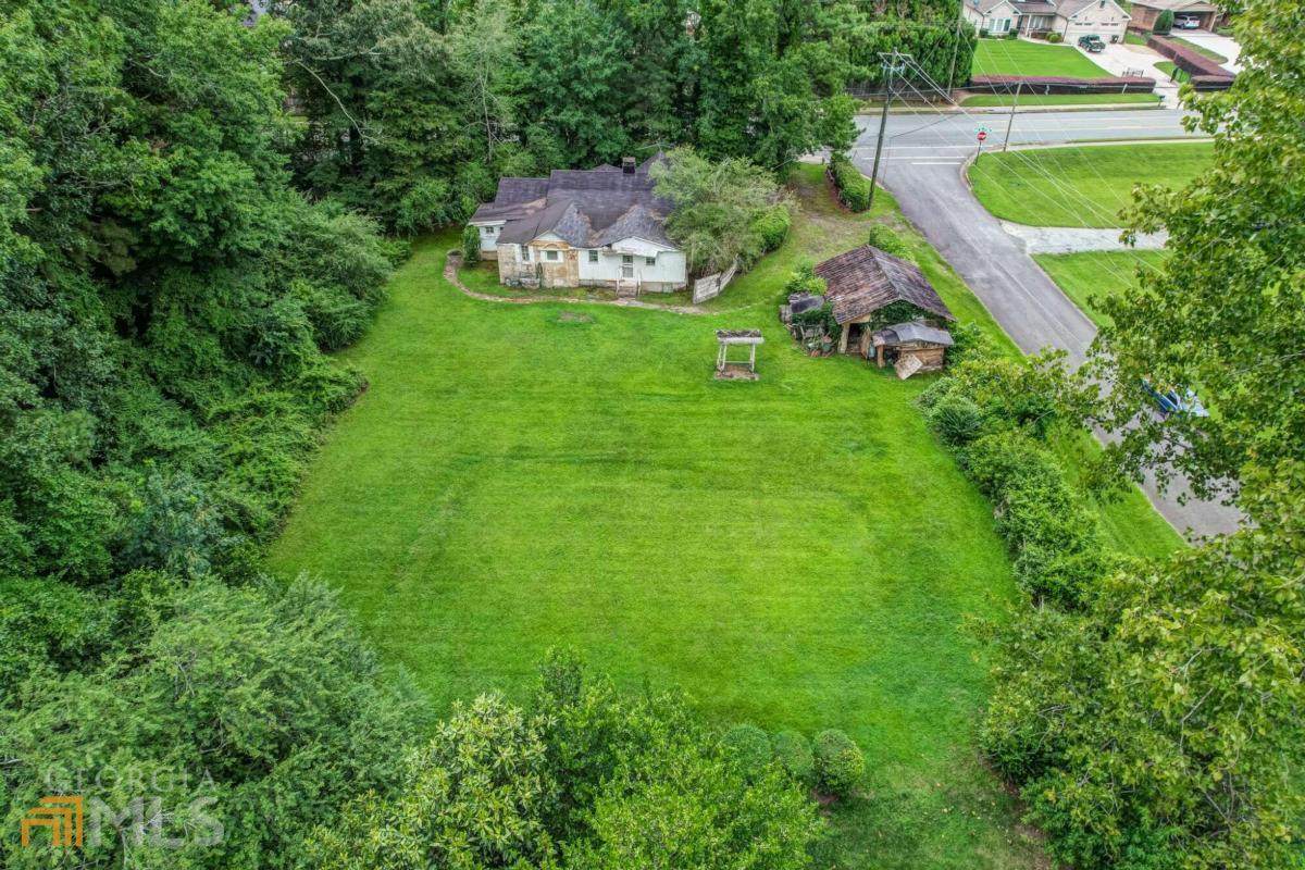 4549 Lower Roswell Road - Photo 1